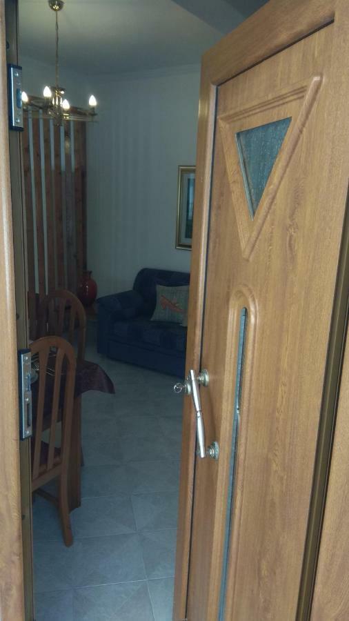 Stefanie'S Rooms อัสโปรวาลตา ภายนอก รูปภาพ
